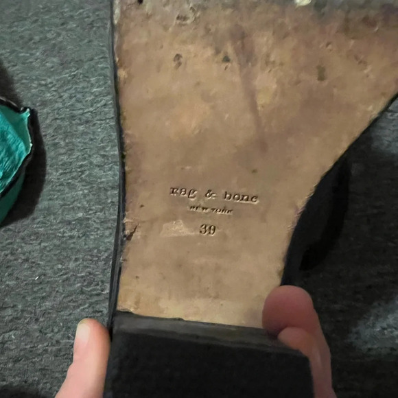 Rag & Bone Kerr Black Leather Ankle Chelsea Boots, size 39 - Picture 9 of 9